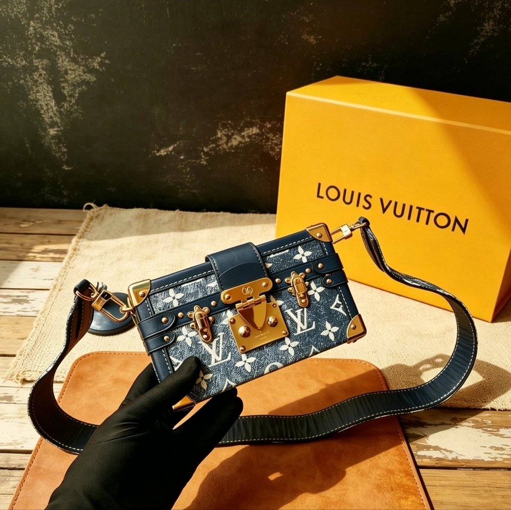 Louis Vuitton Petite Malle Monogram Jacquard Denim - Picture 2 of 7